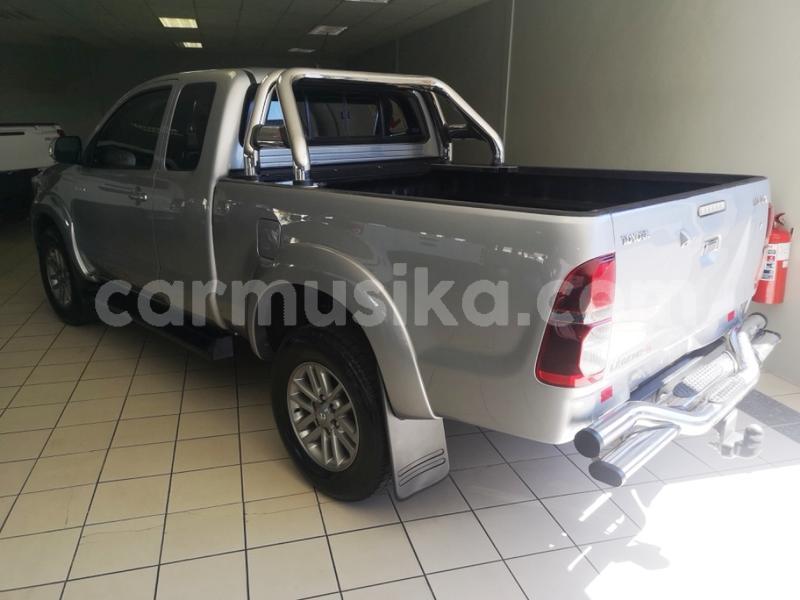 Big with watermark toyota hilux matabeleland south beitbridge 10226