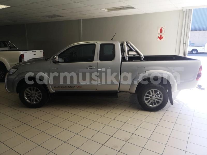 Big with watermark toyota hilux matabeleland south beitbridge 10226