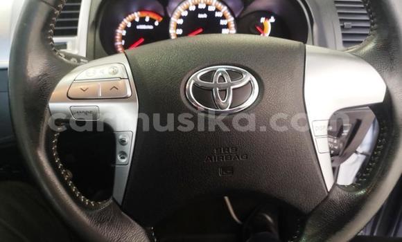 Acheter Occasion Voiture Toyota Hilux Gris à Beitbridge, Matabeleland South Acheter Occasion Voiture Toyota Hilux Gris à Beitbridge, Matabeleland South