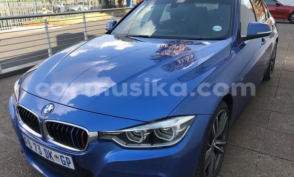 Nunua Ilio tumika BMW 3–Series Bluu Gari ndani ya Belvedere nchini Harare Nunua Ilio tumika BMW 3–Series Bluu Gari ndani ya Belvedere nchini Harare