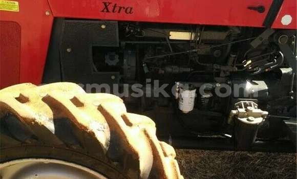 Acheter Occasion Utilitaire Caterpillar 120 Rouge à Harare, Harare Acheter Occasion Utilitaire Caterpillar 120 Rouge à Harare, Harare