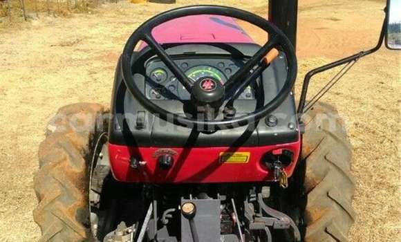 Acheter Occasion Utilitaire Caterpillar 120 Rouge à Harare, Harare Acheter Occasion Utilitaire Caterpillar 120 Rouge à Harare, Harare