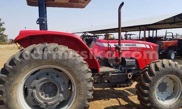 Acheter Occasion Utilitaire Caterpillar 120 Rouge à Harare, Harare Acheter Occasion Utilitaire Caterpillar 120 Rouge à Harare, Harare