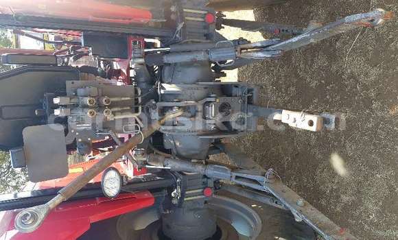 Acheter Occasion Utilitaire Caterpillar 120 Rouge à Harare, Harare Acheter Occasion Utilitaire Caterpillar 120 Rouge à Harare, Harare