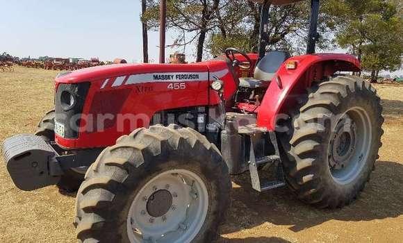 Acheter Occasion Utilitaire Caterpillar 120 Rouge à Harare, Harare Acheter Occasion Utilitaire Caterpillar 120 Rouge à Harare, Harare