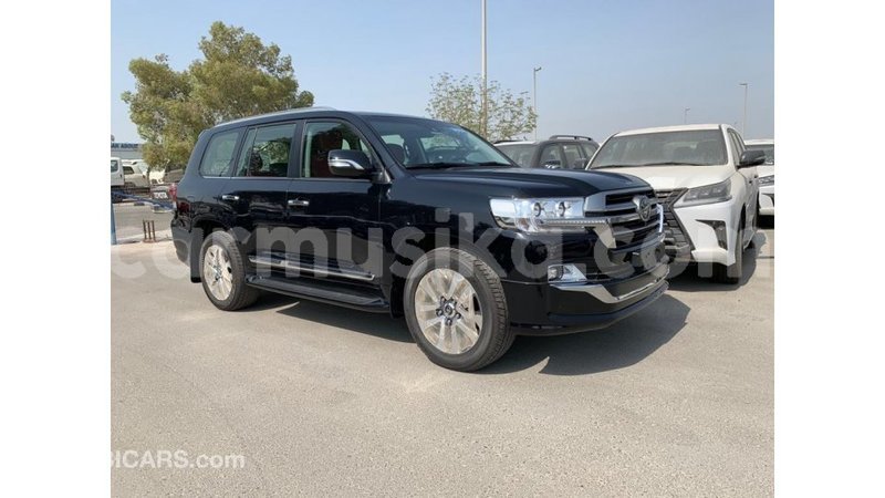 Big with watermark toyota land cruiser harare import dubai 10248