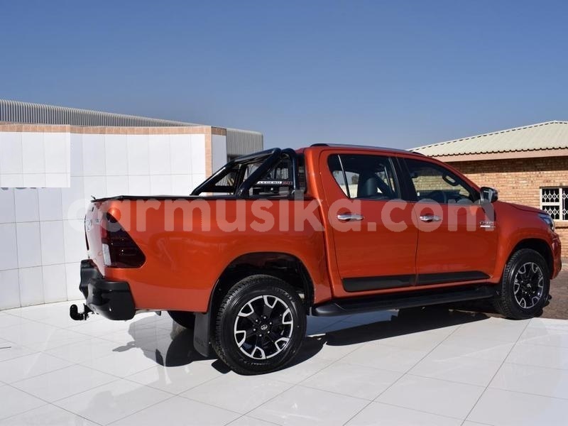 Big with watermark toyota hilux matabeleland south beitbridge 10252