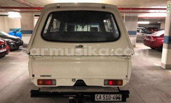 Tenga Tsaru Toyota Land Cruiser Chena Mota in Beitbridge in Matabeleland South Tenga Tsaru Toyota Land Cruiser Chena Mota in Beitbridge in Matabeleland South