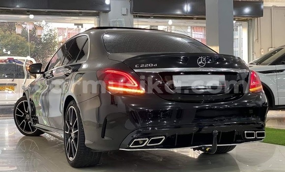 Acheter Occasion Voiture Mercedes‒Benz GLC Noir à Beitbridge, Matabeleland South Acheter Occasion Voiture Mercedes‒Benz GLC Noir à Beitbridge, Matabeleland South