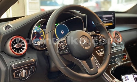 Acheter Occasion Voiture Mercedes‒Benz GLC Noir à Beitbridge, Matabeleland South Acheter Occasion Voiture Mercedes‒Benz GLC Noir à Beitbridge, Matabeleland South