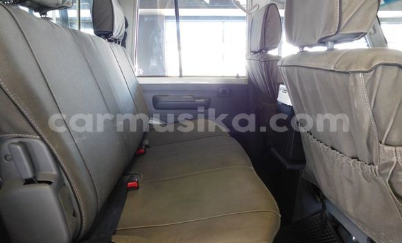 Acheter Occasion Voiture Toyota Land Cruiser Blanc à Borrowdale, Harare Acheter Occasion Voiture Toyota Land Cruiser Blanc à Borrowdale, Harare