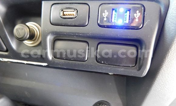 Acheter Occasion Voiture Toyota Land Cruiser Blanc à Borrowdale, Harare Acheter Occasion Voiture Toyota Land Cruiser Blanc à Borrowdale, Harare