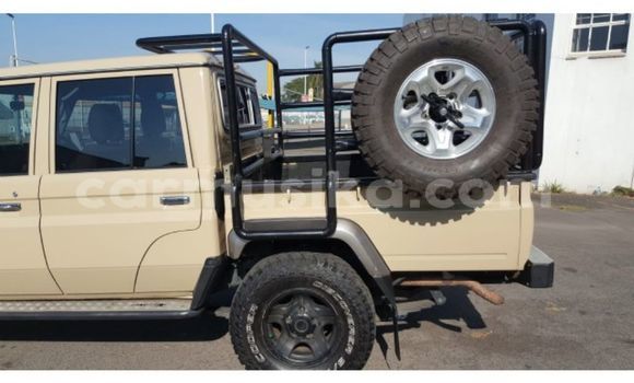 Acheter Occasion Voiture Toyota Land Cruiser Blanc à Beitbridge, Matabeleland South Acheter Occasion Voiture Toyota Land Cruiser Blanc à Beitbridge, Matabeleland South