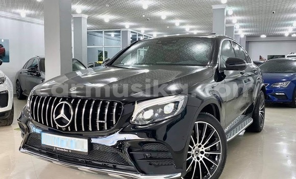 Acheter Occasion Voiture Mercedes‒Benz GLC Noir à Beitbridge, Matabeleland South Acheter Occasion Voiture Mercedes‒Benz GLC Noir à Beitbridge, Matabeleland South