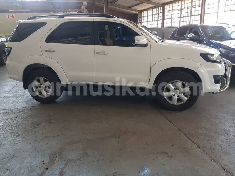 Big with watermark toyota fortuner matabeleland south beitbridge 10261