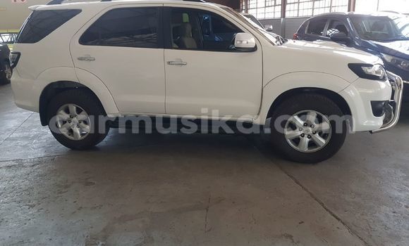 Tenga Tsaru Toyota Fortuner Chena Mota in Beitbridge in Matabeleland South Tenga Tsaru Toyota Fortuner Chena Mota in Beitbridge in Matabeleland South