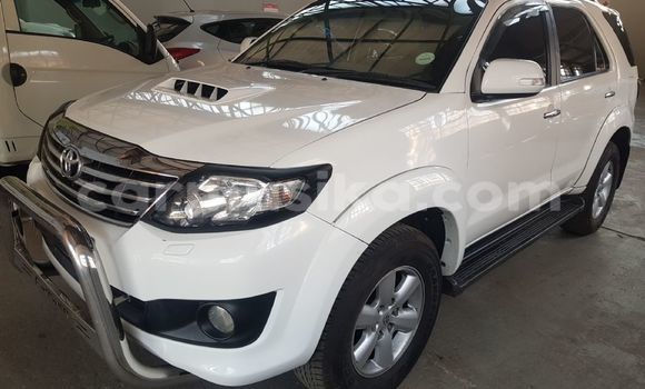Tenga Tsaru Toyota Fortuner Chena Mota in Beitbridge in Matabeleland South Tenga Tsaru Toyota Fortuner Chena Mota in Beitbridge in Matabeleland South