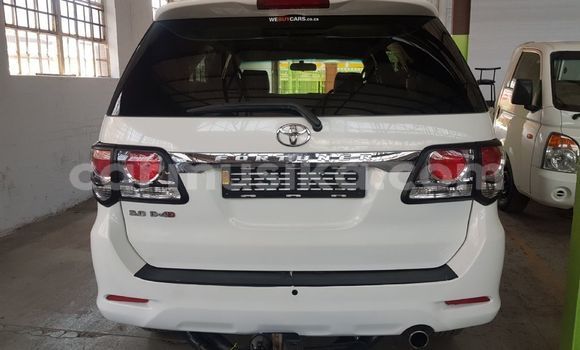 Tenga Tsaru Toyota Fortuner Chena Mota in Beitbridge in Matabeleland South Tenga Tsaru Toyota Fortuner Chena Mota in Beitbridge in Matabeleland South