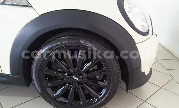 Tenga Tsaru MINI Cooper Zvimwe Mota in Beitbridge in Matabeleland South Tenga Tsaru MINI Cooper Zvimwe Mota in Beitbridge in Matabeleland South