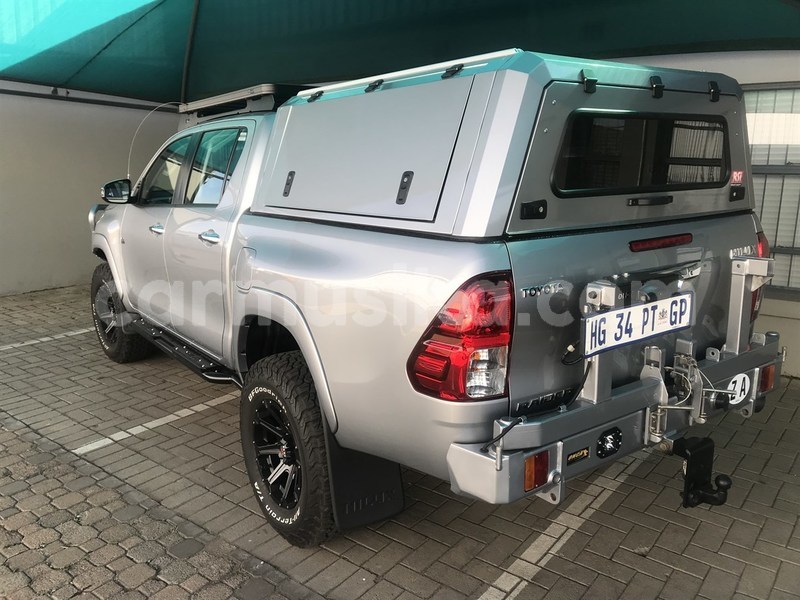 Big with watermark toyota hilux matabeleland south beitbridge 10282