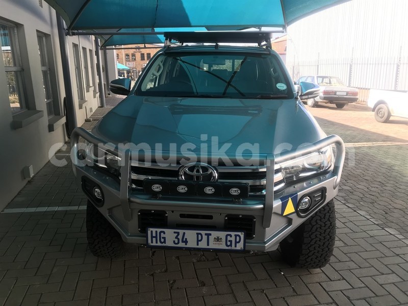 Big with watermark toyota hilux matabeleland south beitbridge 10282