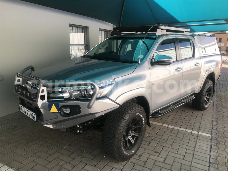 Big with watermark toyota hilux matabeleland south beitbridge 10282