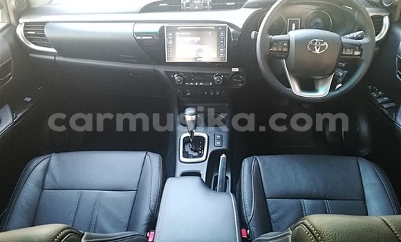 Acheter Occasion Voiture Toyota Hilux Gris à Beitbridge, Matabeleland South Acheter Occasion Voiture Toyota Hilux Gris à Beitbridge, Matabeleland South