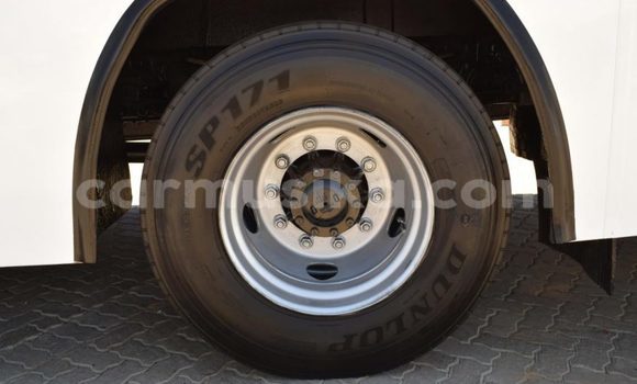 Buy Used Toyota Sprinter White Car in Beitbridge in Matabeleland South Buy Used Toyota Sprinter White Car in Beitbridge in Matabeleland South