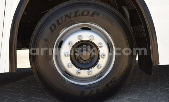 Buy Used Toyota Sprinter White Car in Beitbridge in Matabeleland South Buy Used Toyota Sprinter White Car in Beitbridge in Matabeleland South