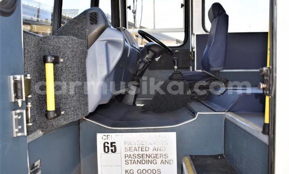 Buy Used Toyota Sprinter White Car in Beitbridge in Matabeleland South Buy Used Toyota Sprinter White Car in Beitbridge in Matabeleland South