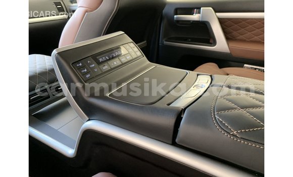 Acheter Import Voiture Toyota Land Cruiser Noir à Import - Dubai, Harare Acheter Import Voiture Toyota Land Cruiser Noir à Import - Dubai, Harare