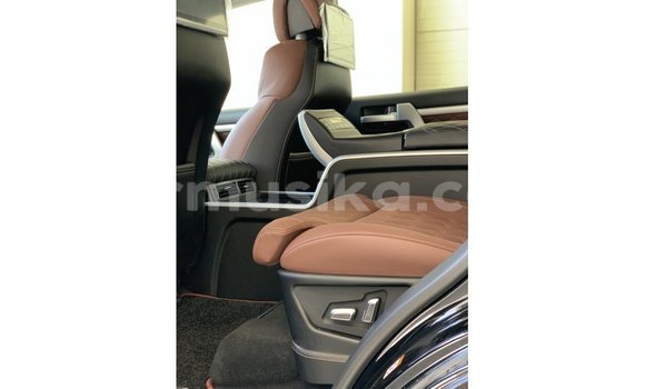 Acheter Import Voiture Toyota Land Cruiser Noir à Import - Dubai, Harare Acheter Import Voiture Toyota Land Cruiser Noir à Import - Dubai, Harare