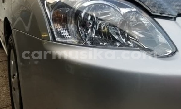 Buy Used Toyota Runx Silver Car in Bulawayo in Bulawayo Buy Used Toyota Runx Silver Car in Bulawayo in Bulawayo