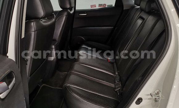 Nunua Ilio tumika Mazda CX–7 Nyeupe Gari ndani ya Beitbridge nchini Matabeleland Kusini Nunua Ilio tumika Mazda CX–7 Nyeupe Gari ndani ya Beitbridge nchini Matabeleland Kusini