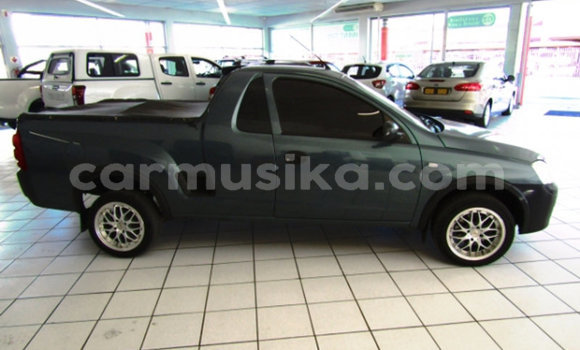 Buy Used Opel Corsa Silver Car in Beitbridge in Matabeleland South Buy Used Opel Corsa Silver Car in Beitbridge in Matabeleland South