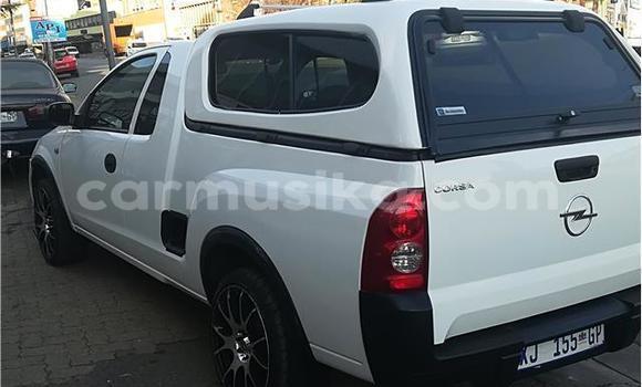 Acheter Occasion Voiture Opel Corsa Blanc à Beitbridge, Matabeleland South Acheter Occasion Voiture Opel Corsa Blanc à Beitbridge, Matabeleland South