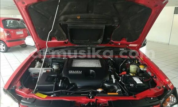 Tenga Tsaru Isuzu KB Tsvuku Mota in Beitbridge in Matabeleland South Tenga Tsaru Isuzu KB Tsvuku Mota in Beitbridge in Matabeleland South