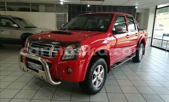 Tenga Tsaru Isuzu KB Tsvuku Mota in Beitbridge in Matabeleland South Tenga Tsaru Isuzu KB Tsvuku Mota in Beitbridge in Matabeleland South