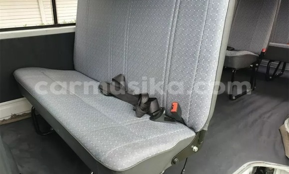 Acheter Occasion Voiture Toyota Avanza Blanc à Beitbridge, Matabeleland South Acheter Occasion Voiture Toyota Avanza Blanc à Beitbridge, Matabeleland South