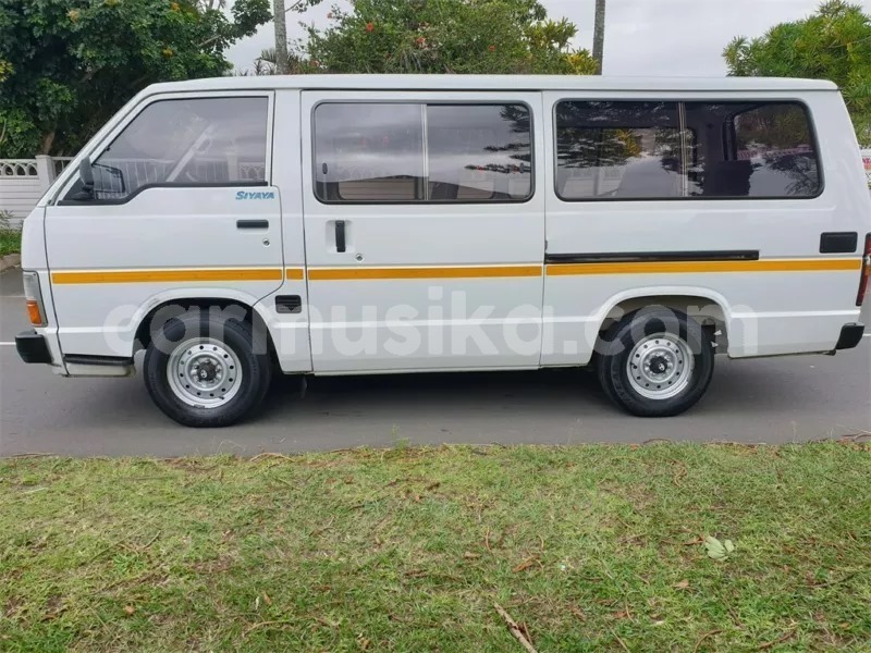 Big with watermark toyota avanza matabeleland south beitbridge 10324