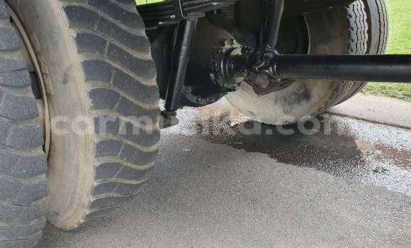 Acheter Occasion Utilitaire Nissan UD Blanc à Beitbridge, Matabeleland South Acheter Occasion Utilitaire Nissan UD Blanc à Beitbridge, Matabeleland South