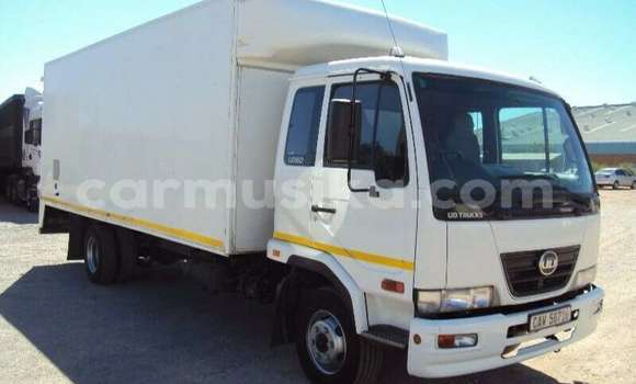 Buy Used Nissan UD White Truck in Beitbridge in Matabeleland South Buy Used Nissan UD White Truck in Beitbridge in Matabeleland South