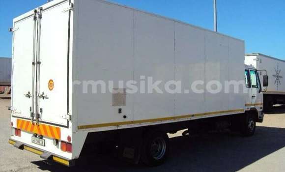 Buy Used Nissan UD White Truck in Beitbridge in Matabeleland South Buy Used Nissan UD White Truck in Beitbridge in Matabeleland South