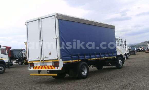 Buy Used Nissan UD White Truck in Beitbridge in Matabeleland South Buy Used Nissan UD White Truck in Beitbridge in Matabeleland South