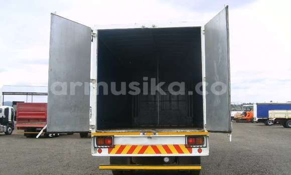 Buy Used Nissan UD White Truck in Beitbridge in Matabeleland South Buy Used Nissan UD White Truck in Beitbridge in Matabeleland South