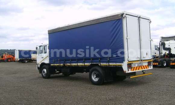 Buy Used Nissan UD White Truck in Beitbridge in Matabeleland South Buy Used Nissan UD White Truck in Beitbridge in Matabeleland South
