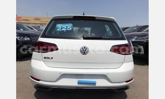Buy Used Volkswagen Golf White Car in Belvedere in Harare Buy Used Volkswagen Golf White Car in Belvedere in Harare