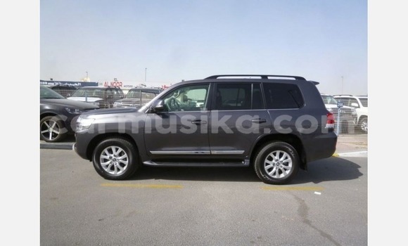 Buy Used Toyota Land Cruiser Black Car in Chimanimani in Manicaland Buy Used Toyota Land Cruiser Black Car in Chimanimani in Manicaland