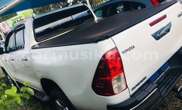 Acheter Occasion Voiture Toyota Hilux Blanc à Harare, Harare Acheter Occasion Voiture Toyota Hilux Blanc à Harare, Harare