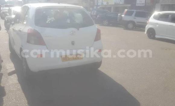 Acheter Occasion Voiture Toyota Vitz Blanc à Harare, Harare Acheter Occasion Voiture Toyota Vitz Blanc à Harare, Harare
